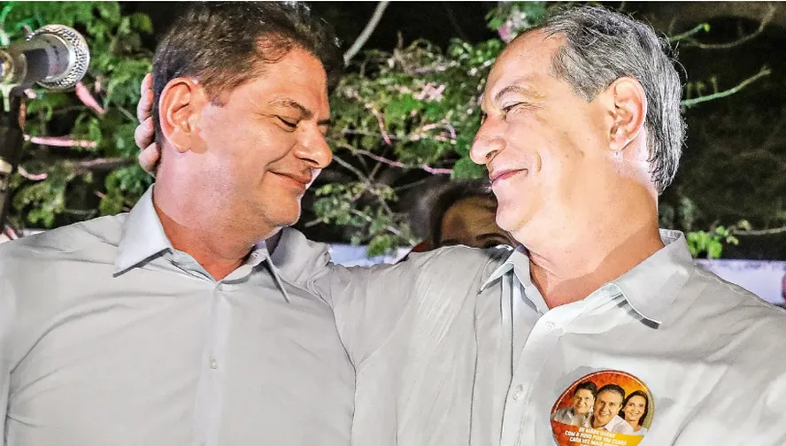 Após brigar com o irmão, Cid sinaliza reaproximação ao dizer que estará ao lado de Ciro Gomes em 2026