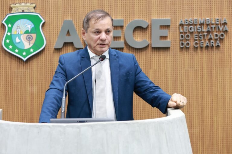 Firmo Camurça: Obras e articulação fortalecem mandato